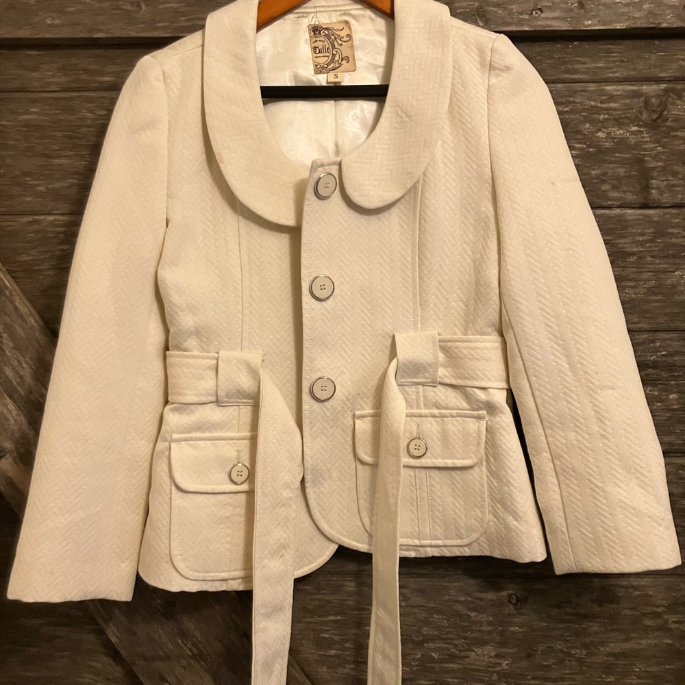 Tulle Cream Cropped Blazer 3/4 Sleeves Pairs well with Anthropologie Looks